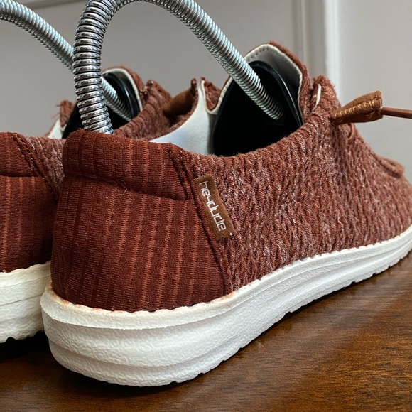 Hey Dude Wendy Stretch Rust Slip On Shoe Women’s Size 6 - Picture 5 of 10